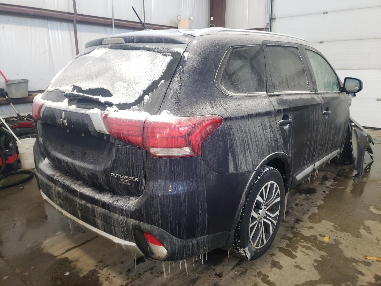 Photo 4 from auction – 2016 MITSUBISHI OUTLANDER with VIN JA4AZ2A35GZ604111