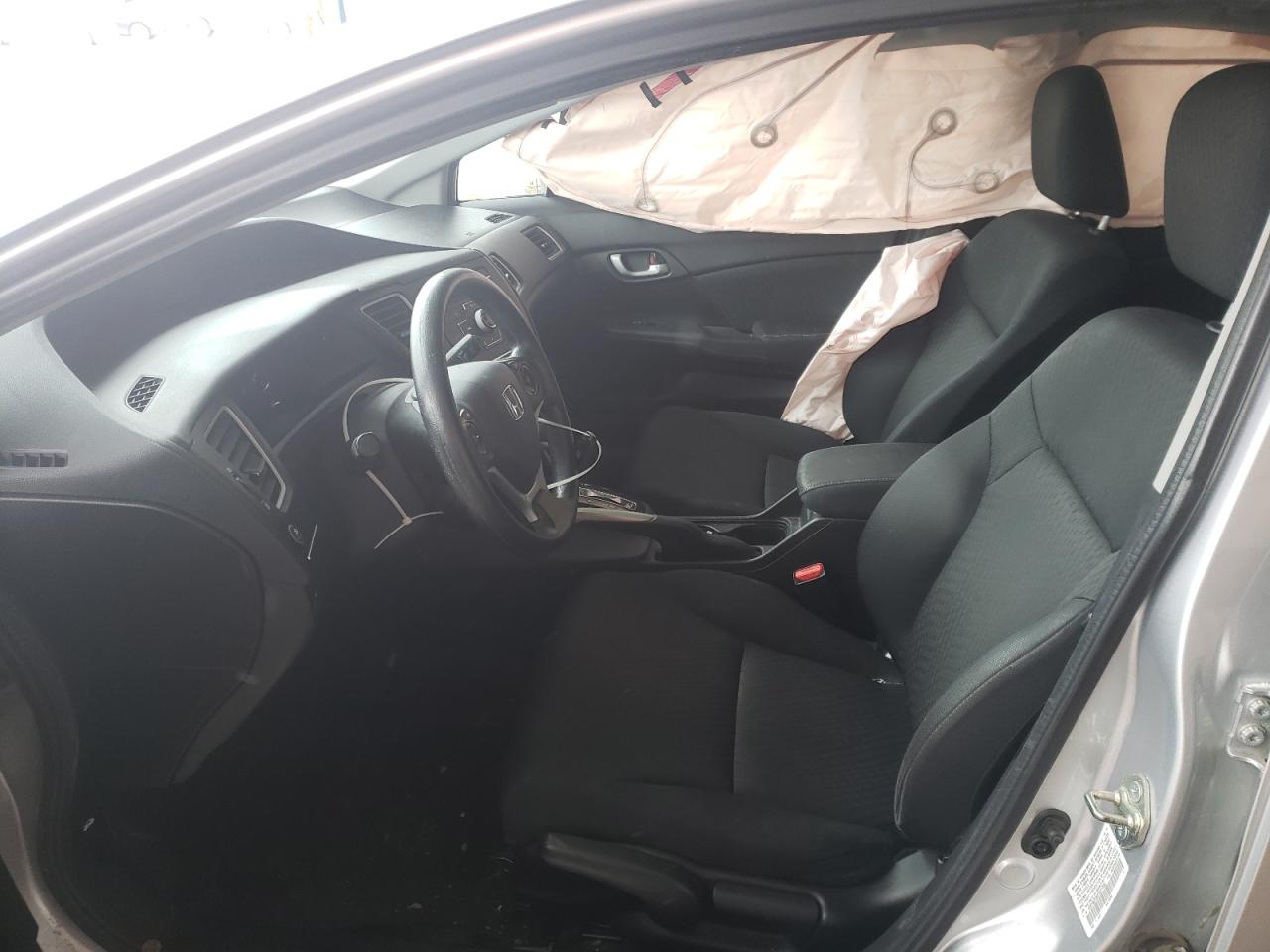 Photo 5 from auction – 2015 HONDA CIVIC LX with VIN 19XFB2F50FE011552