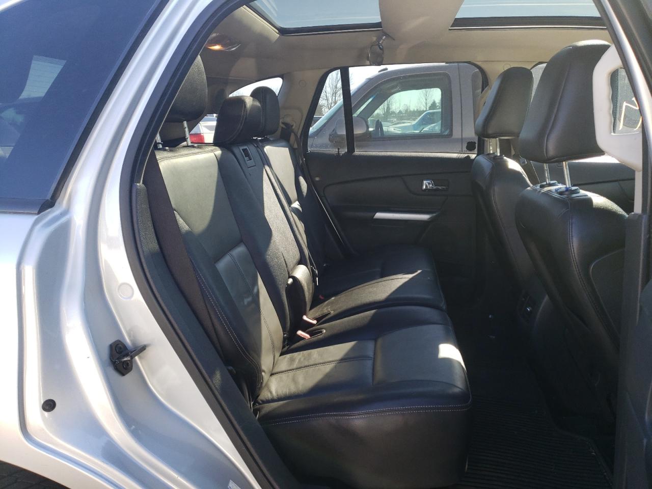 Photo 6 from auction – 2011 FORD EDGE SPORT with VIN 2FMDK4AK8BBB16238