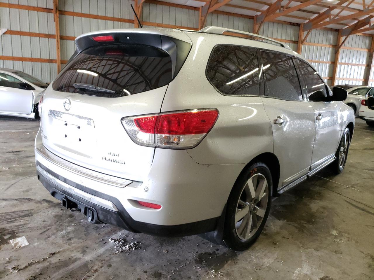 Photo 4 from auction – 2015 NISSAN PATHFINDER with VIN 5N1AR2MM4FC687344