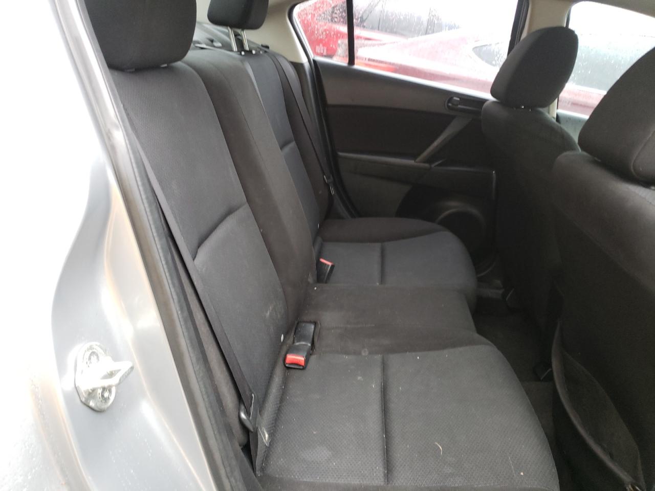 Photo 6 from auction – 2011 MAZDA 3 I with VIN JM1BL1UF1B1412395