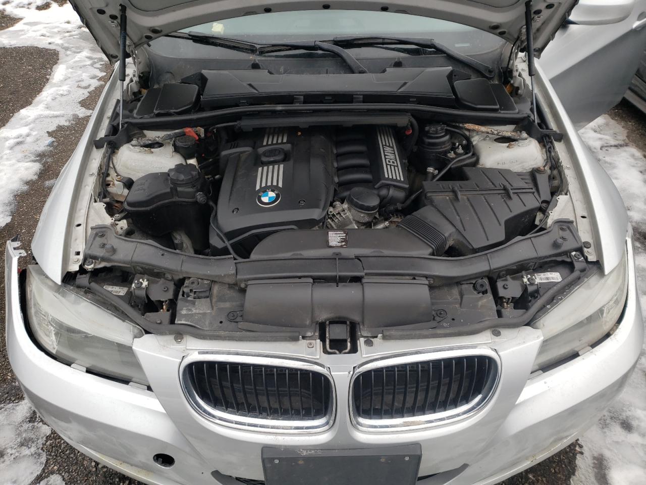 Photo 7 from auction – 2011 BMW 323 I with VIN WBAPG7C5XBA937636