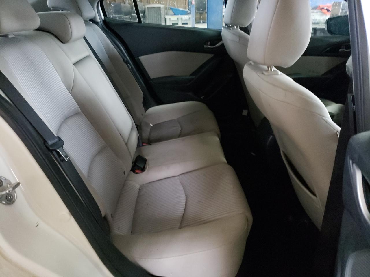 Photo 6 from auction – 2014 MAZDA 3 TOURING with VIN JM1BM1V75E1162555