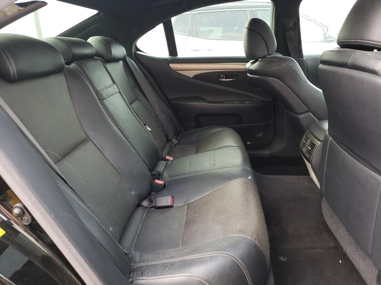 Photo 6 from auction – 2013 LEXUS LS 460 with VIN JTHBL5EF4D5115170