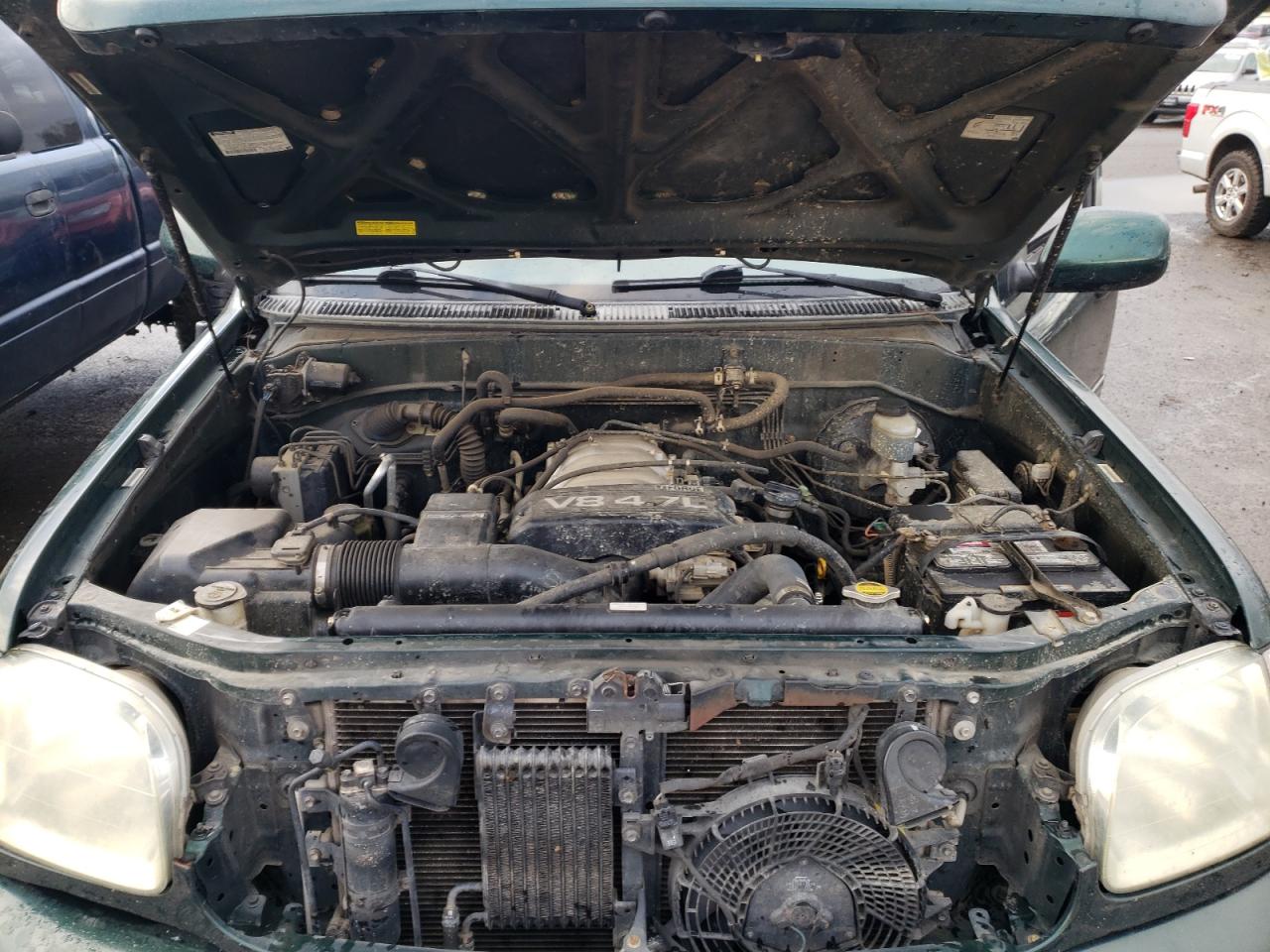 Photo 7 from auction – 2002 TOYOTA SEQUOIA LI with VIN 5TDBT48A92S082749
