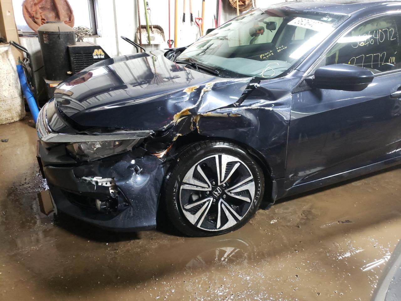 Photo 9 from auction – 2018 HONDA CIVIC EX with VIN JHMFC1F35JX023838