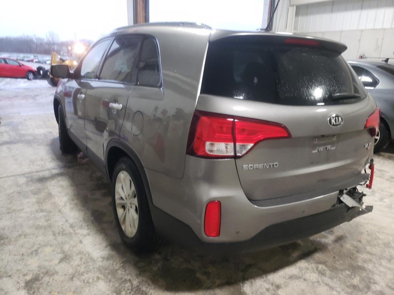 Photo 3 from auction – 2014 KIA SORENTO EX with VIN 5XYKUDA7XEG526427