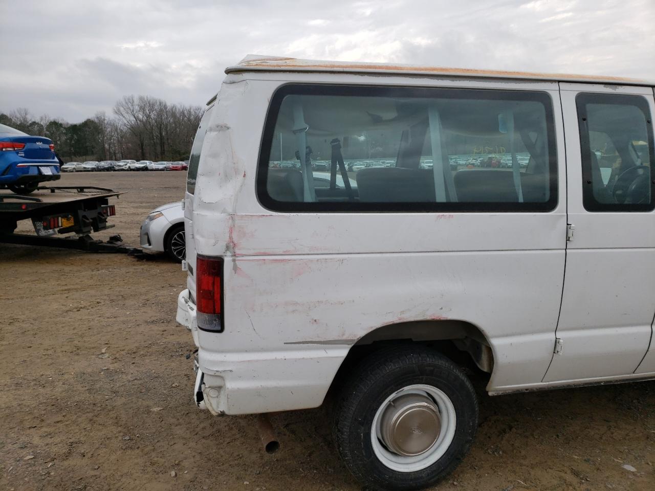 Photo 9 from auction – 2003 FORD ECONOLINE with VIN 1FBNE31L63HB35351