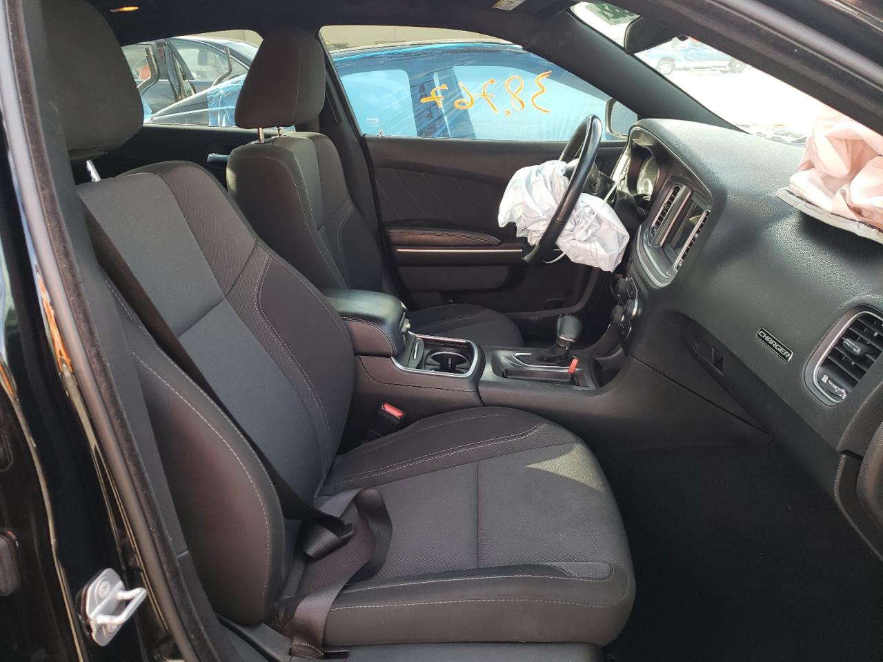 Photo 5 from auction – 2019 DODGE CHARGER SX with VIN 2C3CDXBG1KH657977