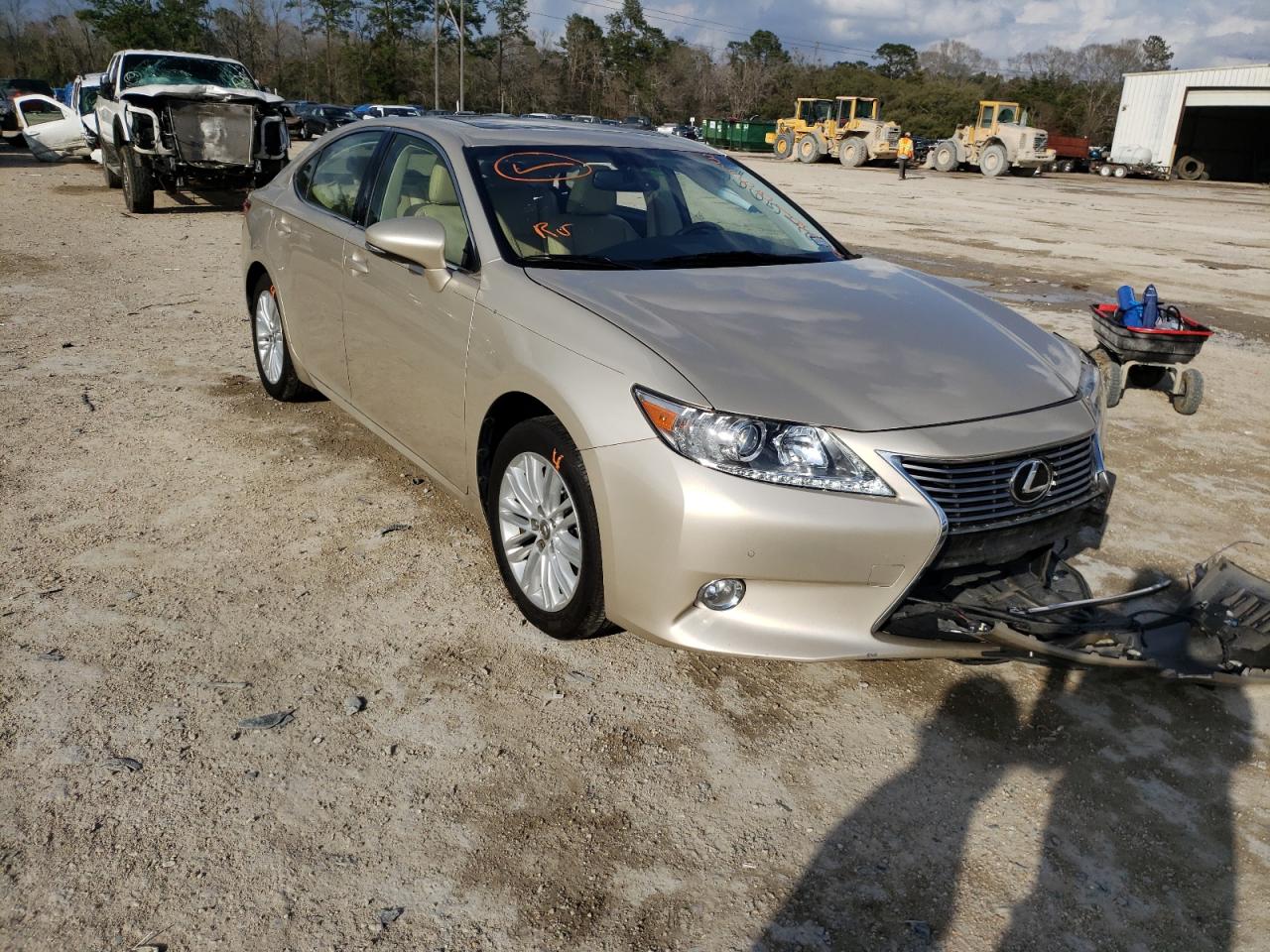LEXUS ES 350 2013 with VIN JTHBK1GG0D2082624 - Photo from auction