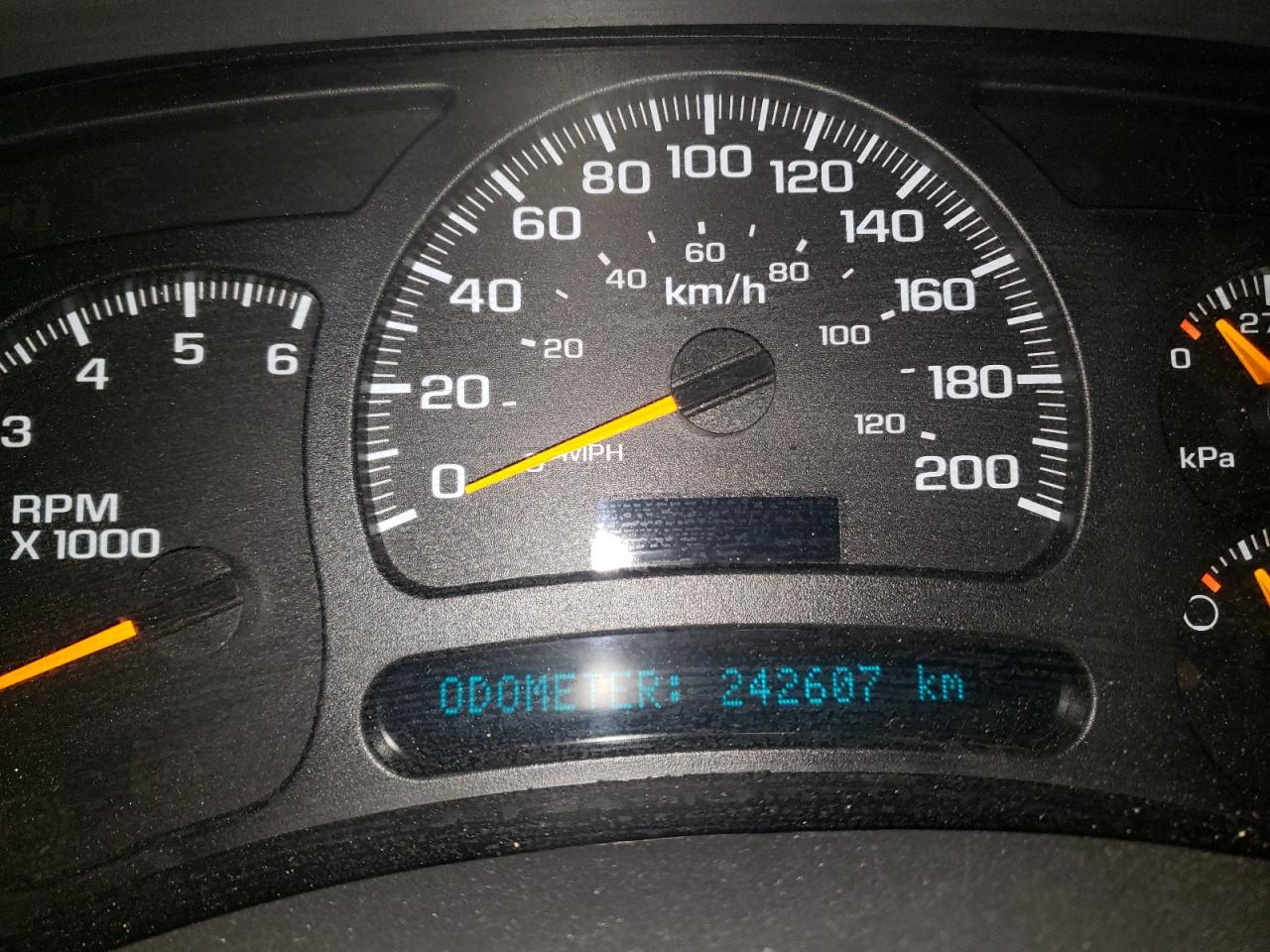 Photo 8 from auction – 2005 GMC NEW SIERRA with VIN 1GTEK19B85E201956