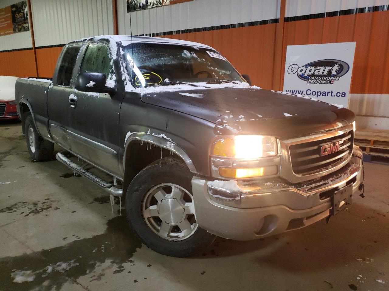 GMC NEW SIERRA 2005 z numerem VIN 1GTEK19B85E201956 - Zdjęcie z aukcji