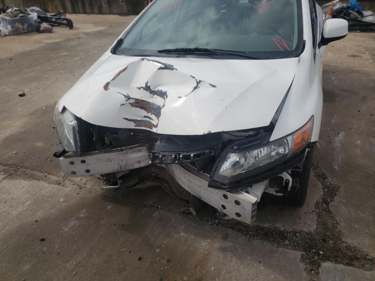 Photo 9 from auction – 2012 HONDA CIVIC EXL with VIN 19XFB2F95CE014915