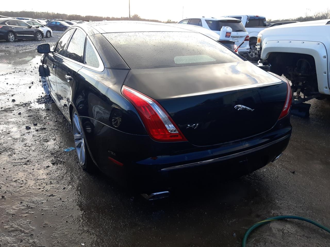 Фото 3 с аукциона – 2011 JAGUAR XJ с VIN SAJWA1CB2BLV13456