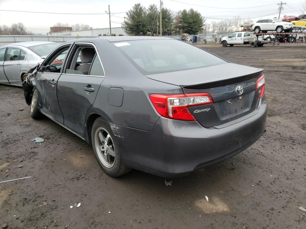 Photo 3 from auction – 2012 TOYOTA CAMRY BASE with VIN 4T1BF1FK6CU035401