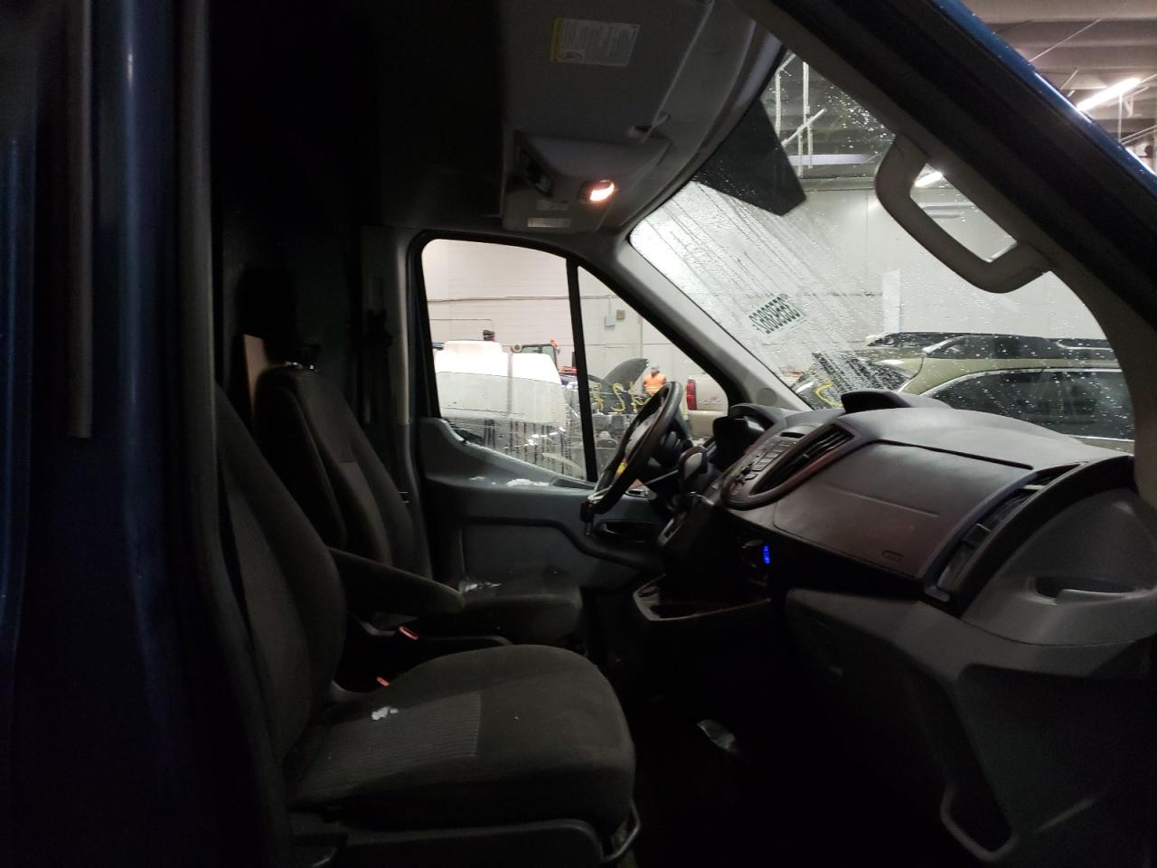 Photo 5 from auction – 2017 FORD TRANSIT T- with VIN 1FTWS4XV7HKA49547