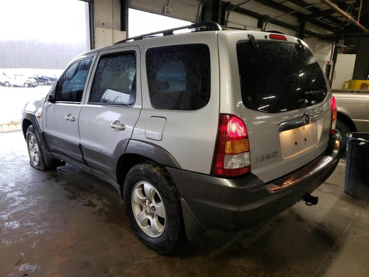 Photo 3 from auction – 2004 MAZDA TRIBUTE ES with VIN 4F2CZ96124KM17010