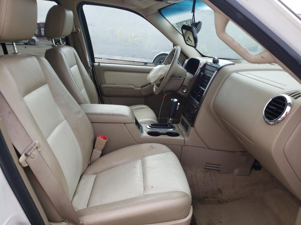 Photo 5 from auction – 2008 FORD EXPLORER L with VIN 1FMEU75888UA21714