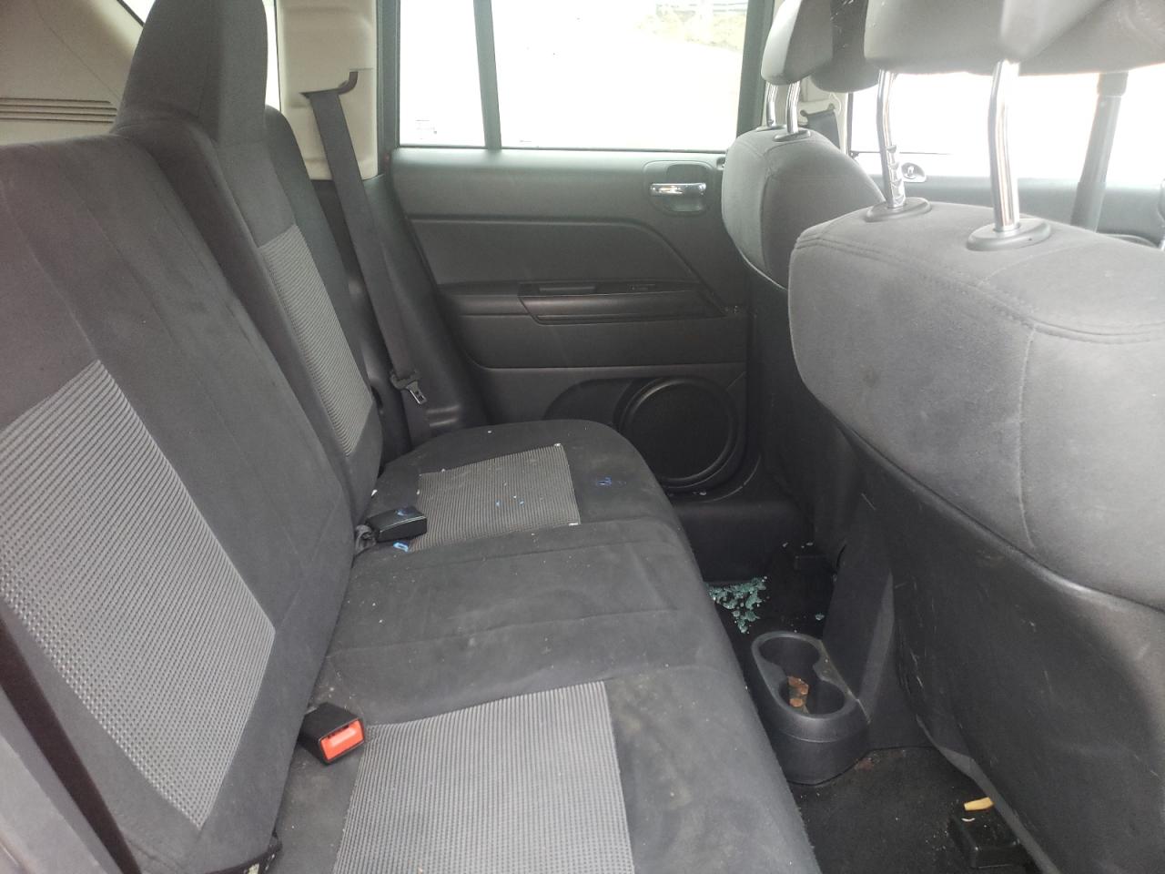 Photo 6 from auction – 2013 JEEP COMPASS LA with VIN 1C4NJCEBXDD218489