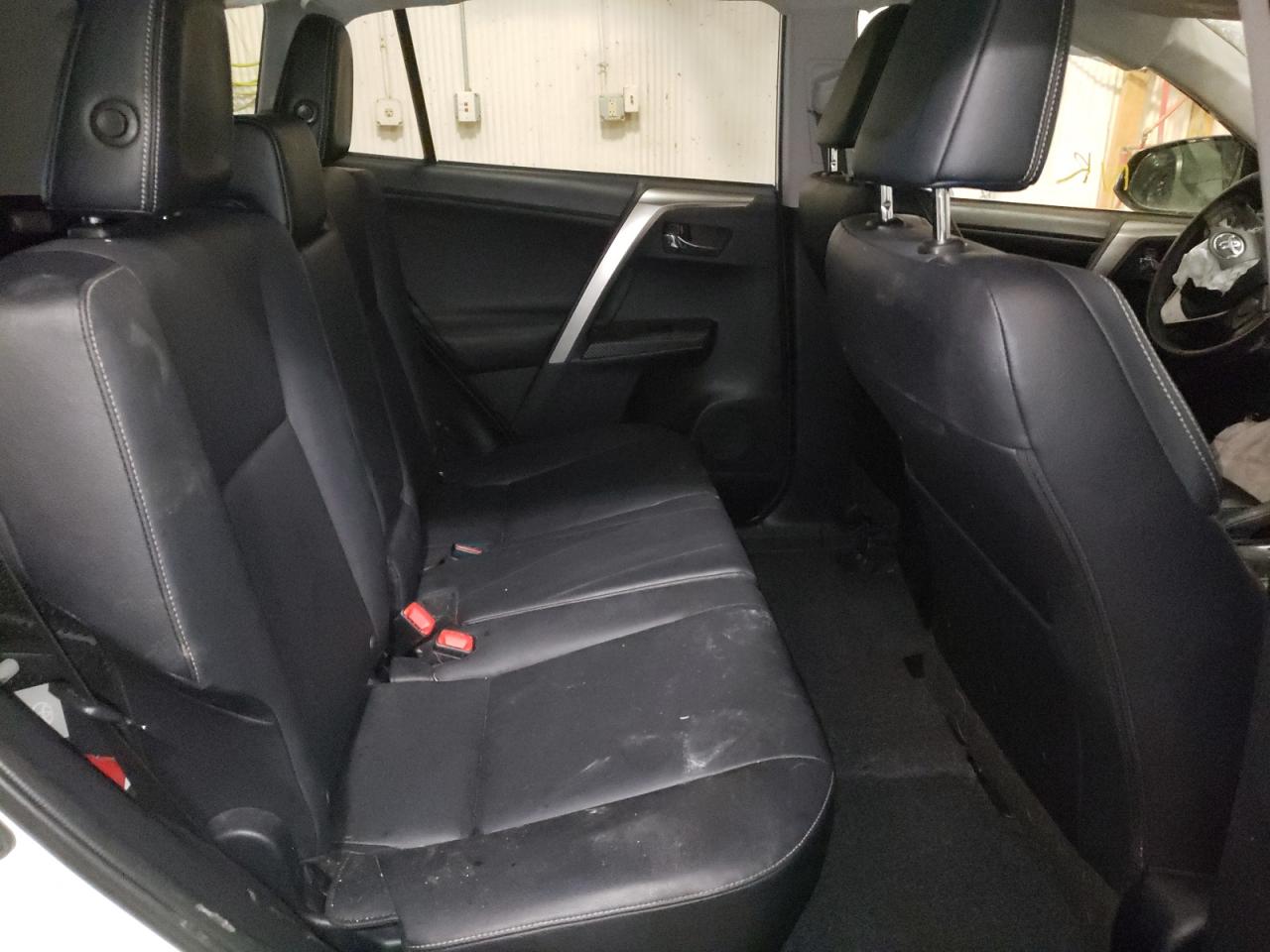 Photo 6 from auction – 2013 TOYOTA RAV4 LIMIT with VIN JTMDFREV9DD043176