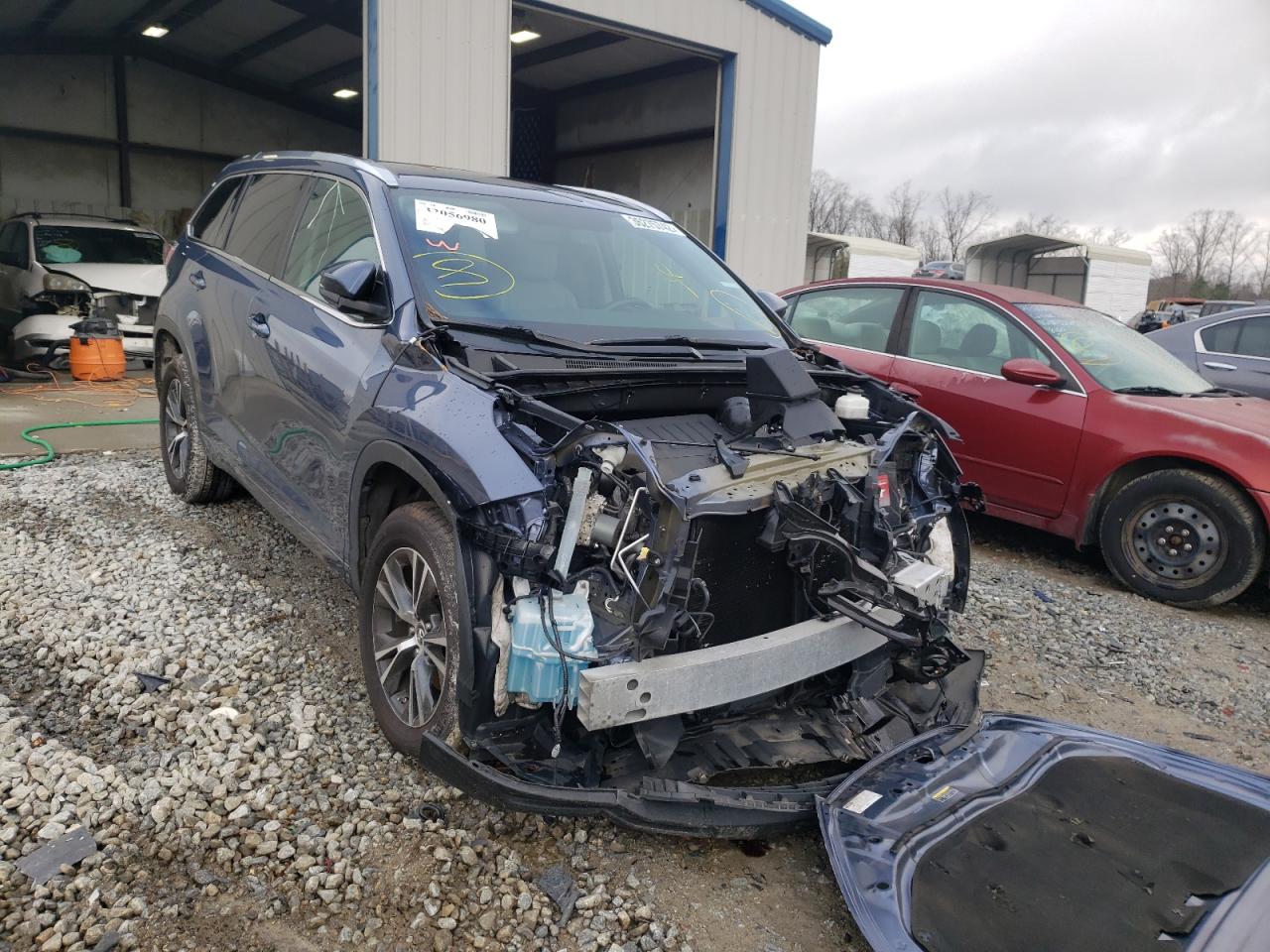 TOYOTA HIGHLANDER 2016 with VIN 5TDKKRFH6GS501390 - Photo from auction