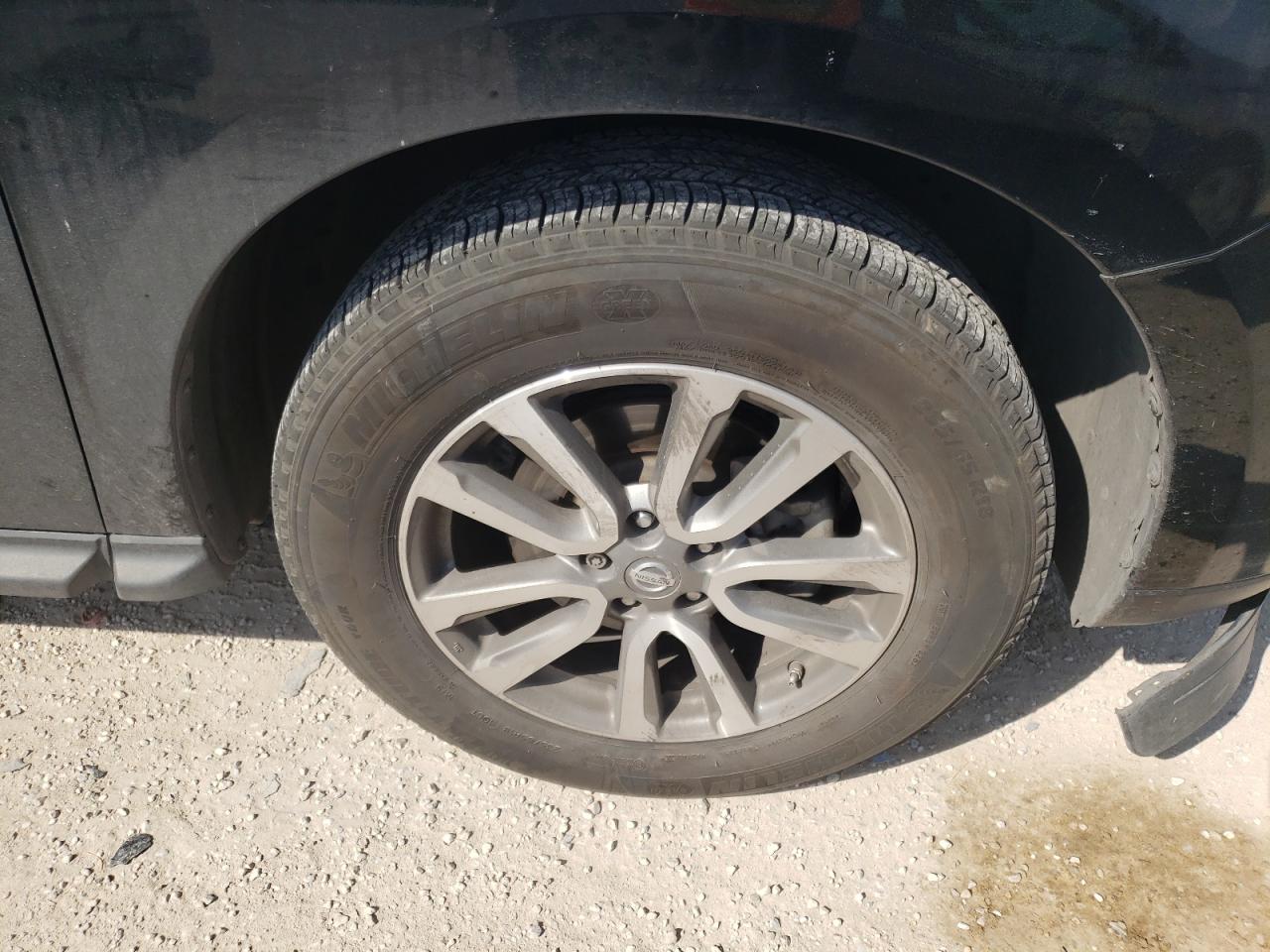Photo 9 from auction – 2014 NISSAN PATHFINDER with VIN 5N1AR2MN4EC625420