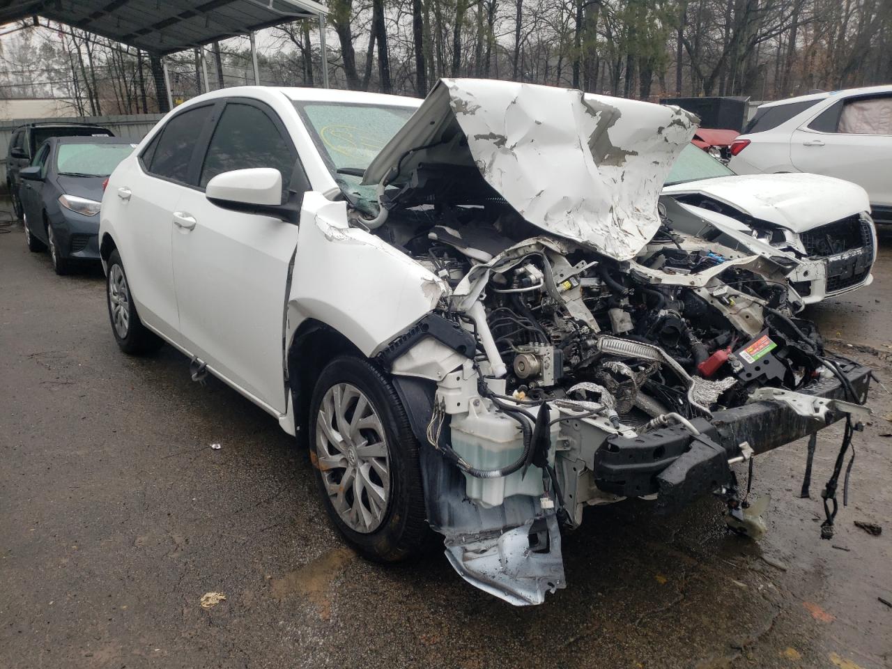 TOYOTA COROLLA L 2018 with VIN 5YFBURHE9JP814639 - Photo from auction