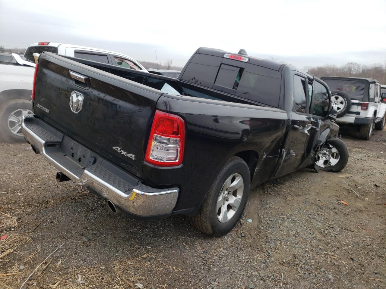 Фото 4 с аукциона – 2019 RAM 1500 BIG H с VIN 1C6SRFBT2KN658697