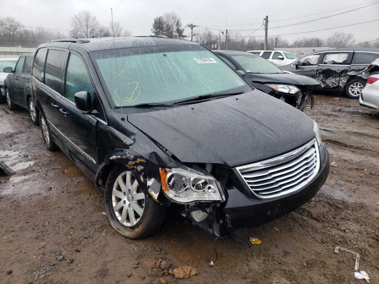 CHRYSLER TOWN & COU 2014 with VIN 2C4RC1BG0ER464904 - Photo from auction