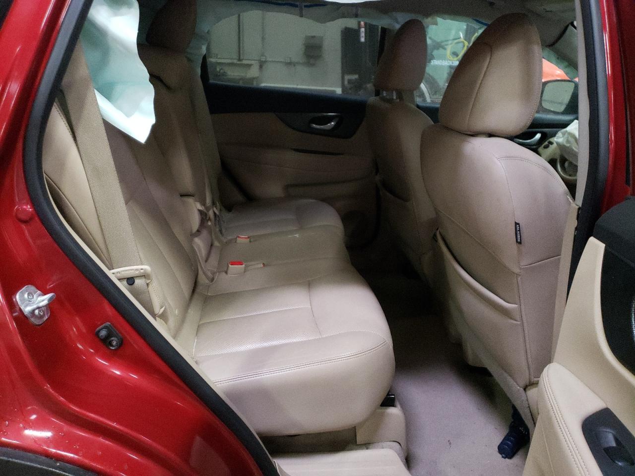 Photo 6 from auction – 2015 NISSAN ROGUE S with VIN 5N1AT2MV3FC825658
