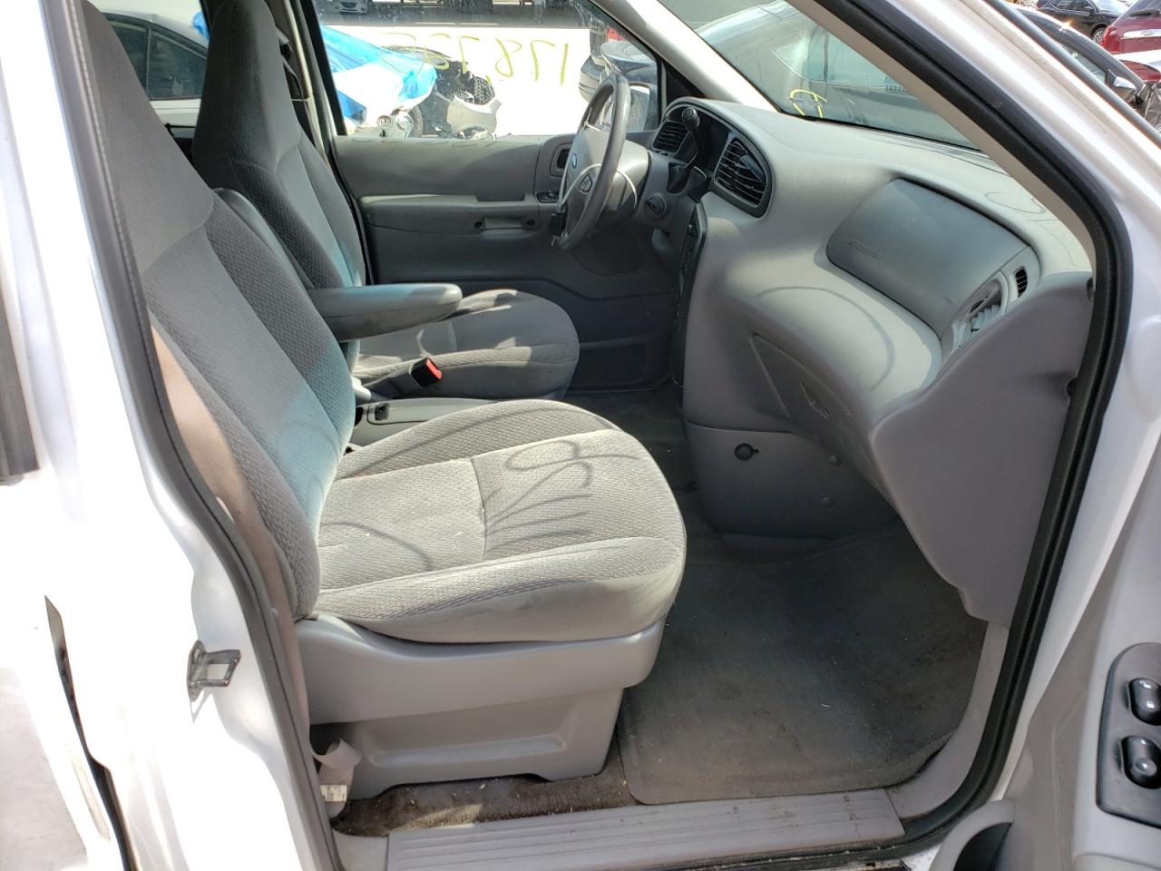 Photo 5 from auction – 2002 FORD WINDSTAR L with VIN 2FMZA51472BB64345