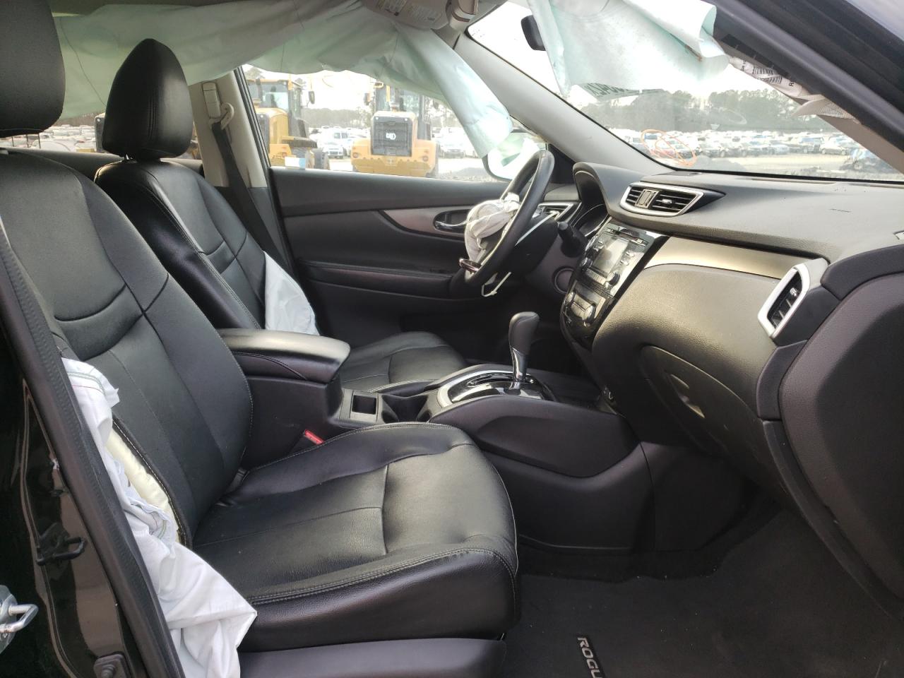 Photo 5 from auction – 2014 NISSAN ROGUE S with VIN 5N1AT2MVXEC753128