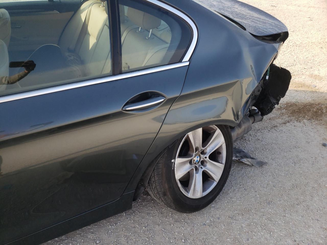 Photo 9 from auction – 2012 BMW 528 I with VIN WBAXG5C58CDY28094