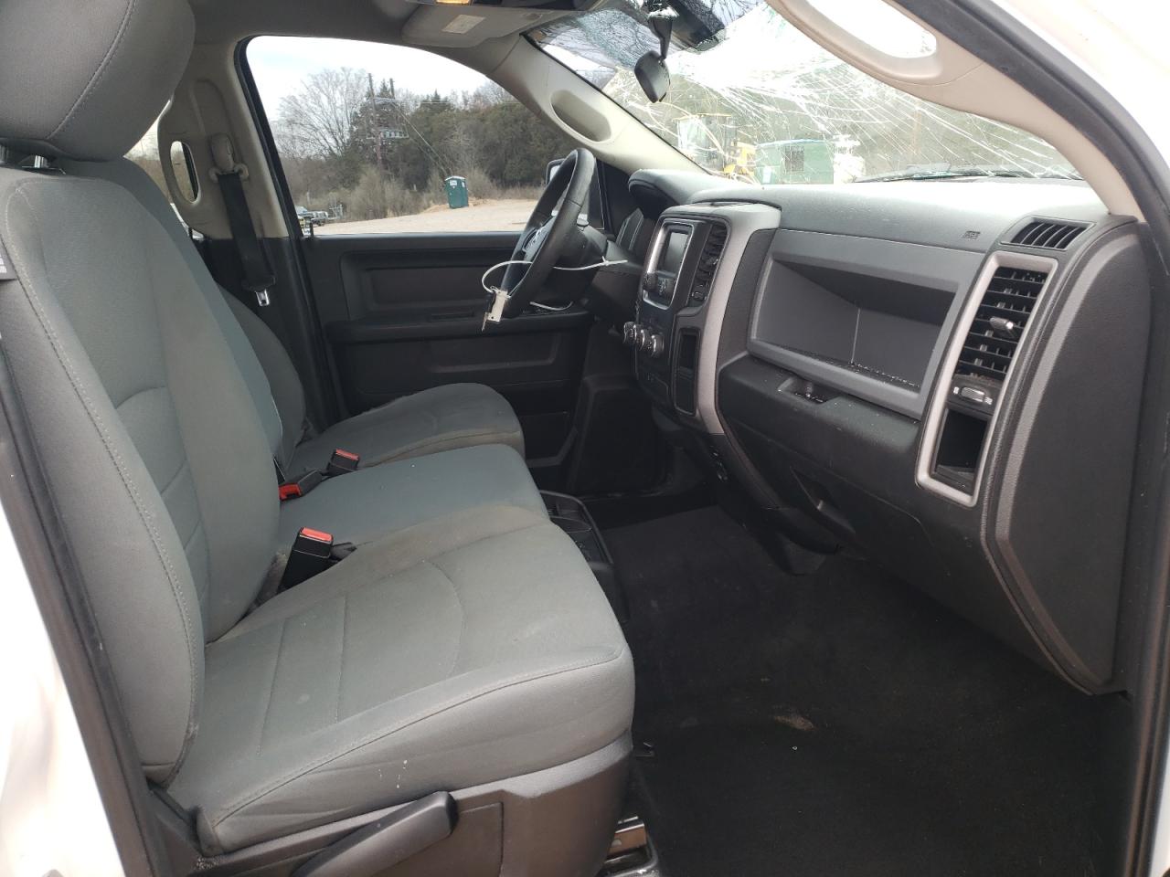 Photo 5 from auction – 2018 RAM 1500 ST with VIN 3C6RR6KG3JG234406