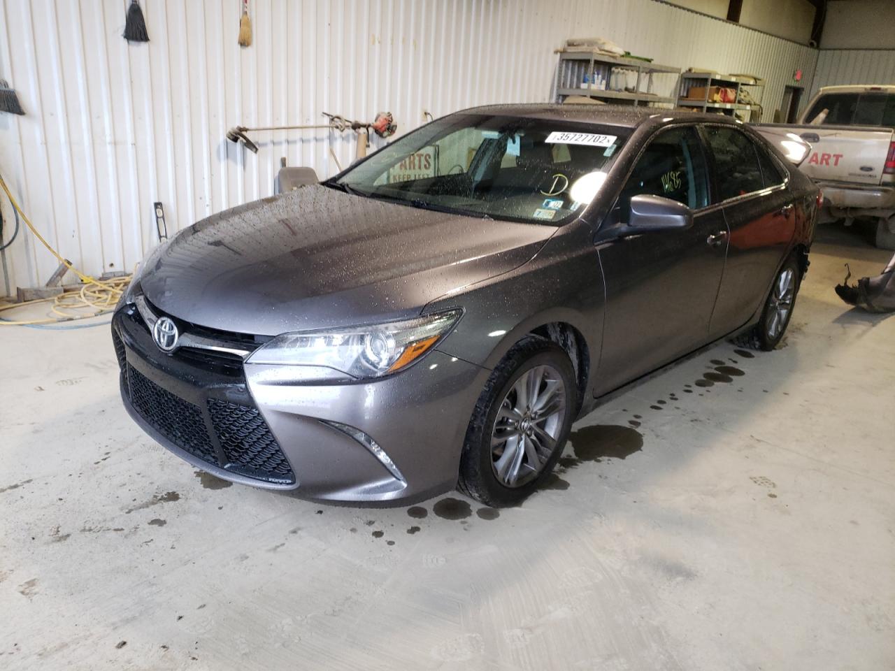 Photo 2 from auction – 2017 TOYOTA CAMRY LE with VIN 4T1BF1FK2HU785286