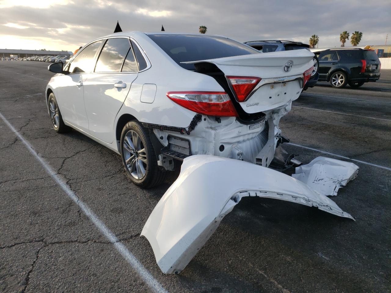Photo 3 from auction – 2017 TOYOTA CAMRY LE with VIN 4T1BF1FK6HU424868