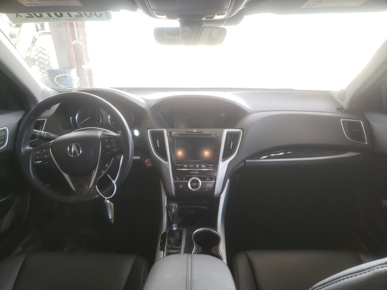 Photo 9 from auction – 2020 ACURA TLX with VIN 19UUB1F33LA010346