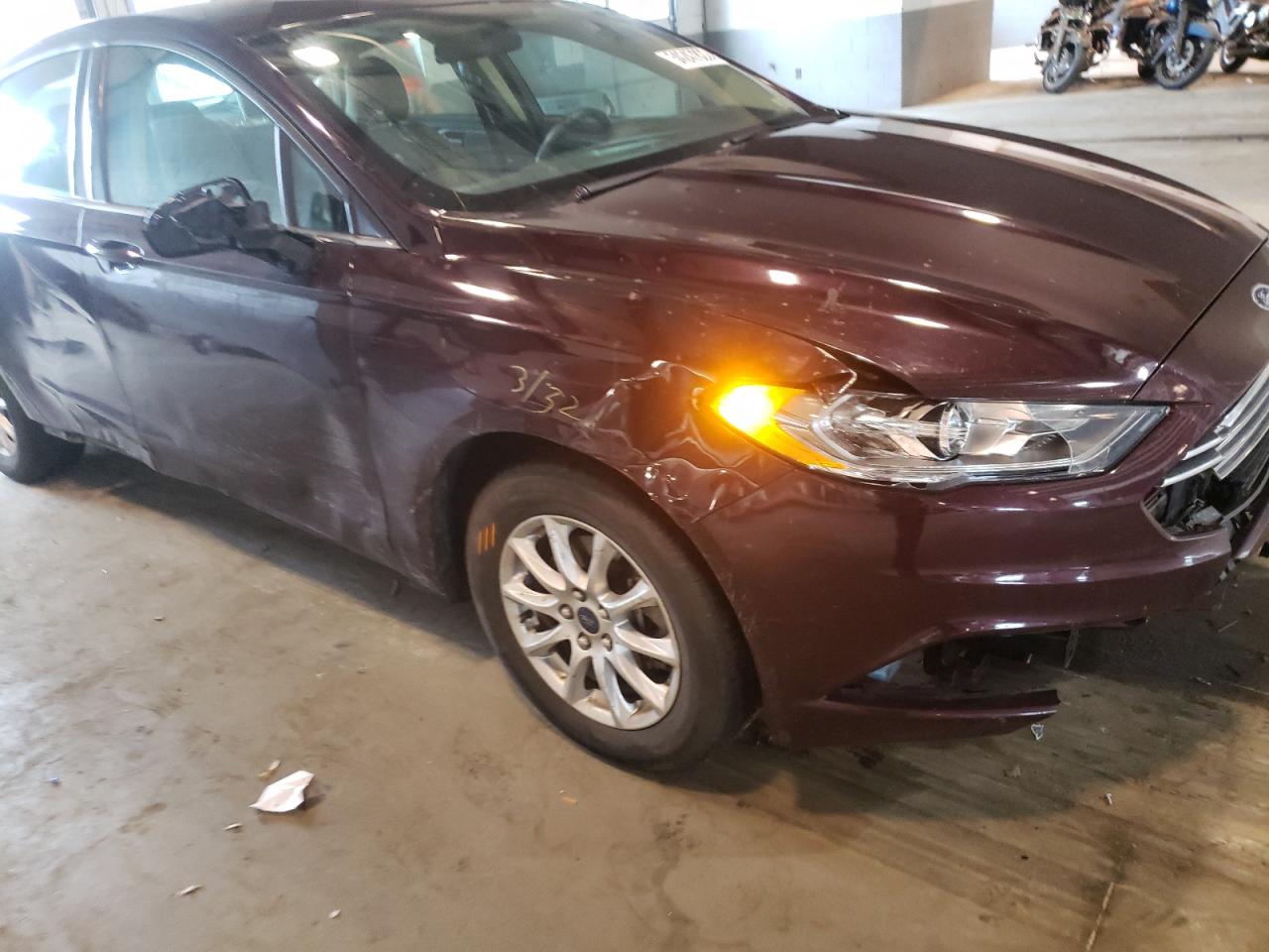 Photo 9 from auction – 2017 FORD FUSION S with VIN 3FA6P0G77HR340109