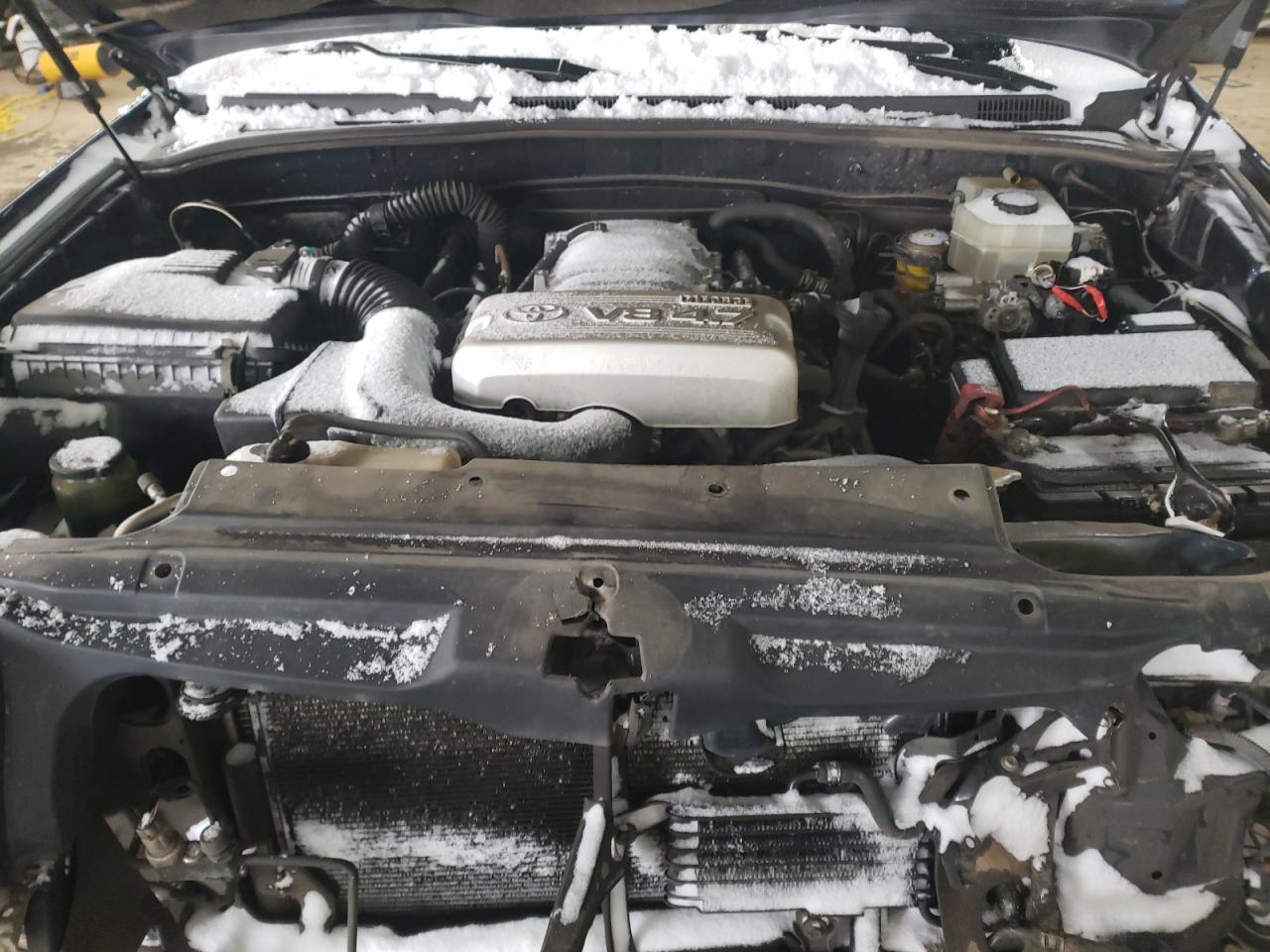 Photo 7 from auction – 2004 TOYOTA 4RUNNER SR with VIN JTEBT14R448011603