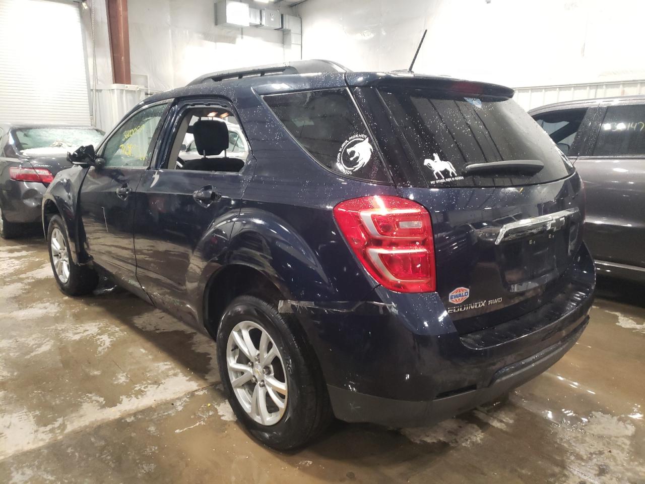 Photo 3 from auction – 2017 CHEVROLET EQUINOX LT with VIN 2GNFLFEK5H6163820