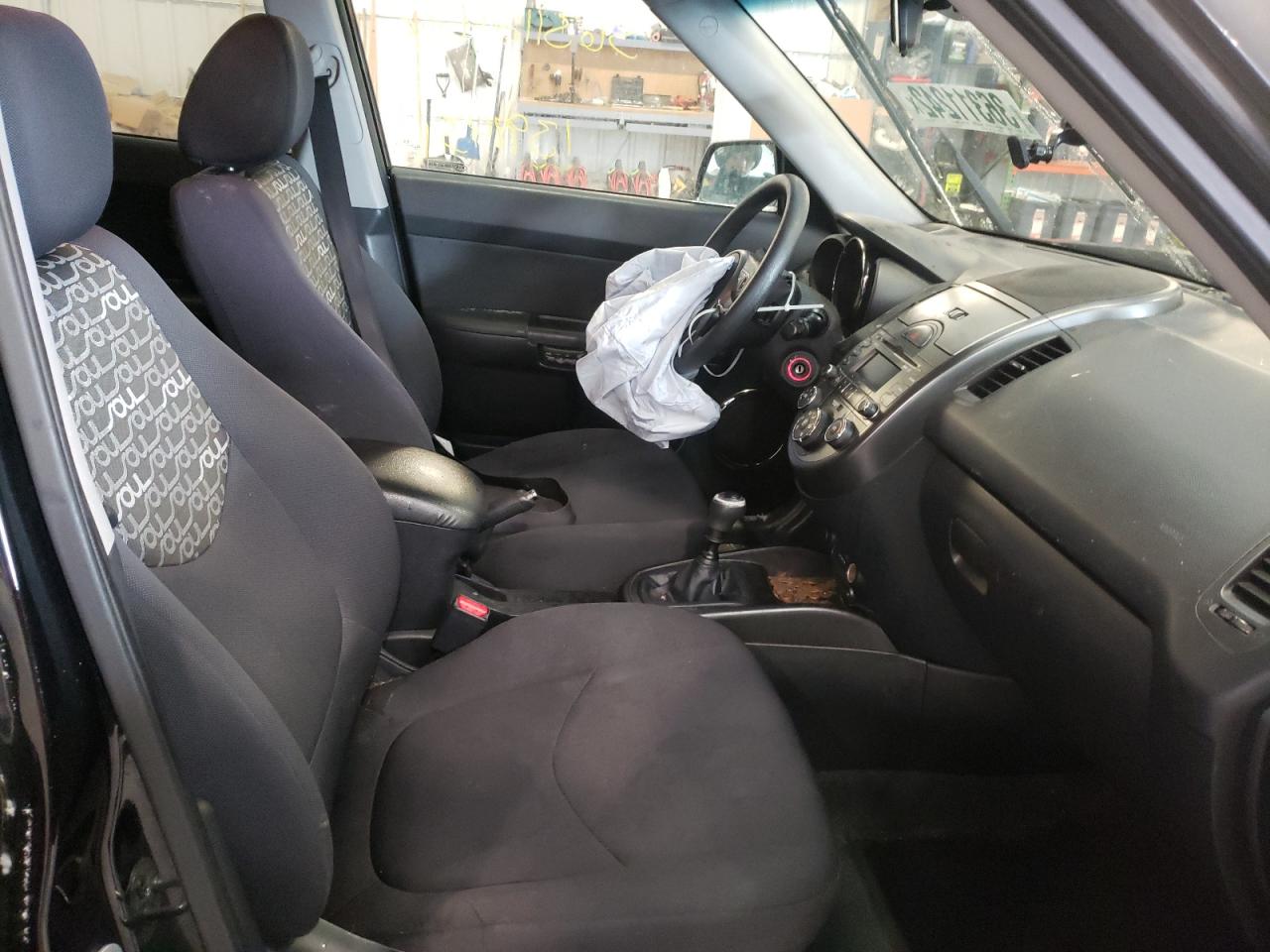 Photo 5 from auction – 2011 KIA SOUL + with VIN KNDJT2A24B7248723