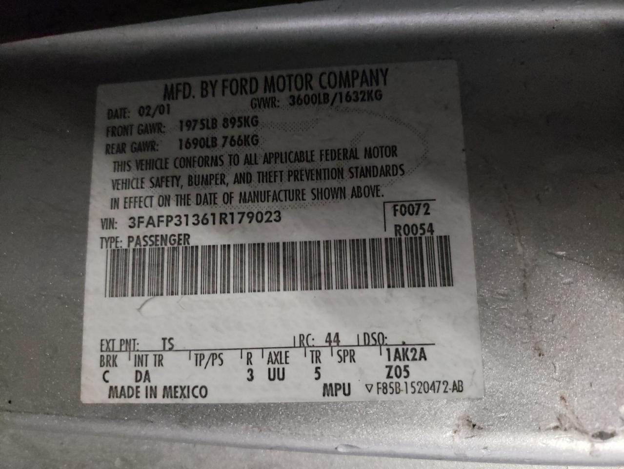 Photo 10 from auction – 2001 FORD FOCUS ZX3 with VIN 3FAFP31361R179023