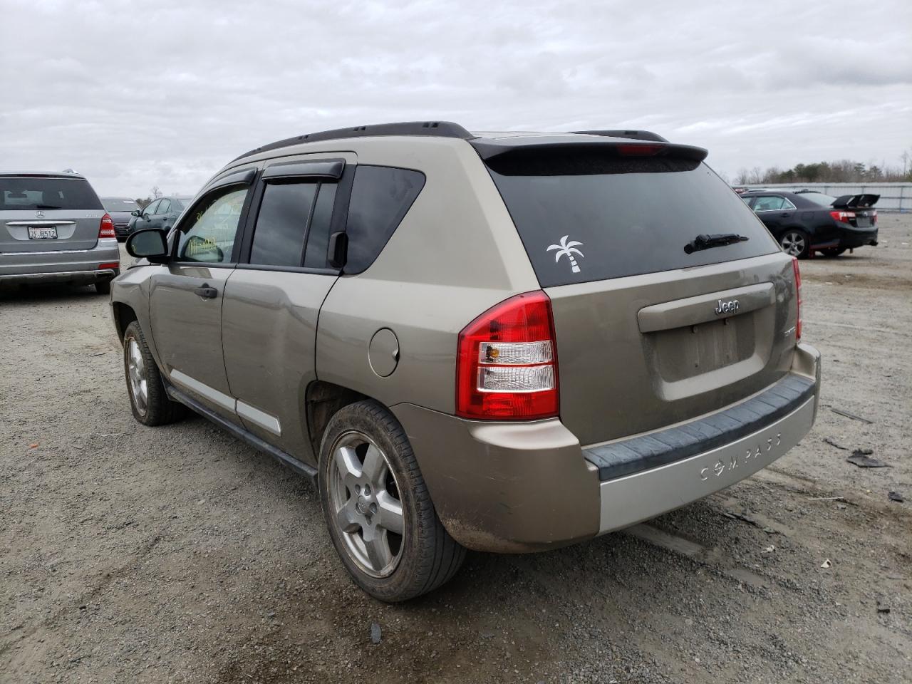 Photo 3 from auction – 2007 JEEP COMPASS LI with VIN 1J8FT57W17D193084