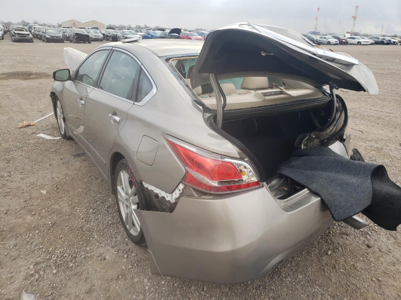 Photo 3 from auction – 2015 NISSAN ALTIMA 3.5 with VIN 1N4BL3AP1FC147213