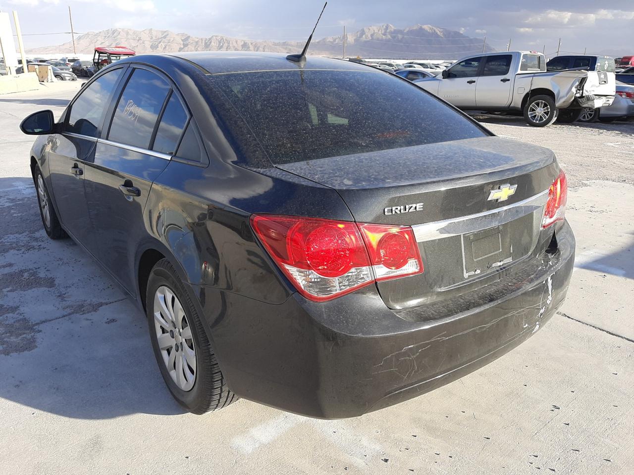 Photo 3 from auction – 2011 CHEVROLET CRUZE LS with VIN 1G1PC5SH1B7203715