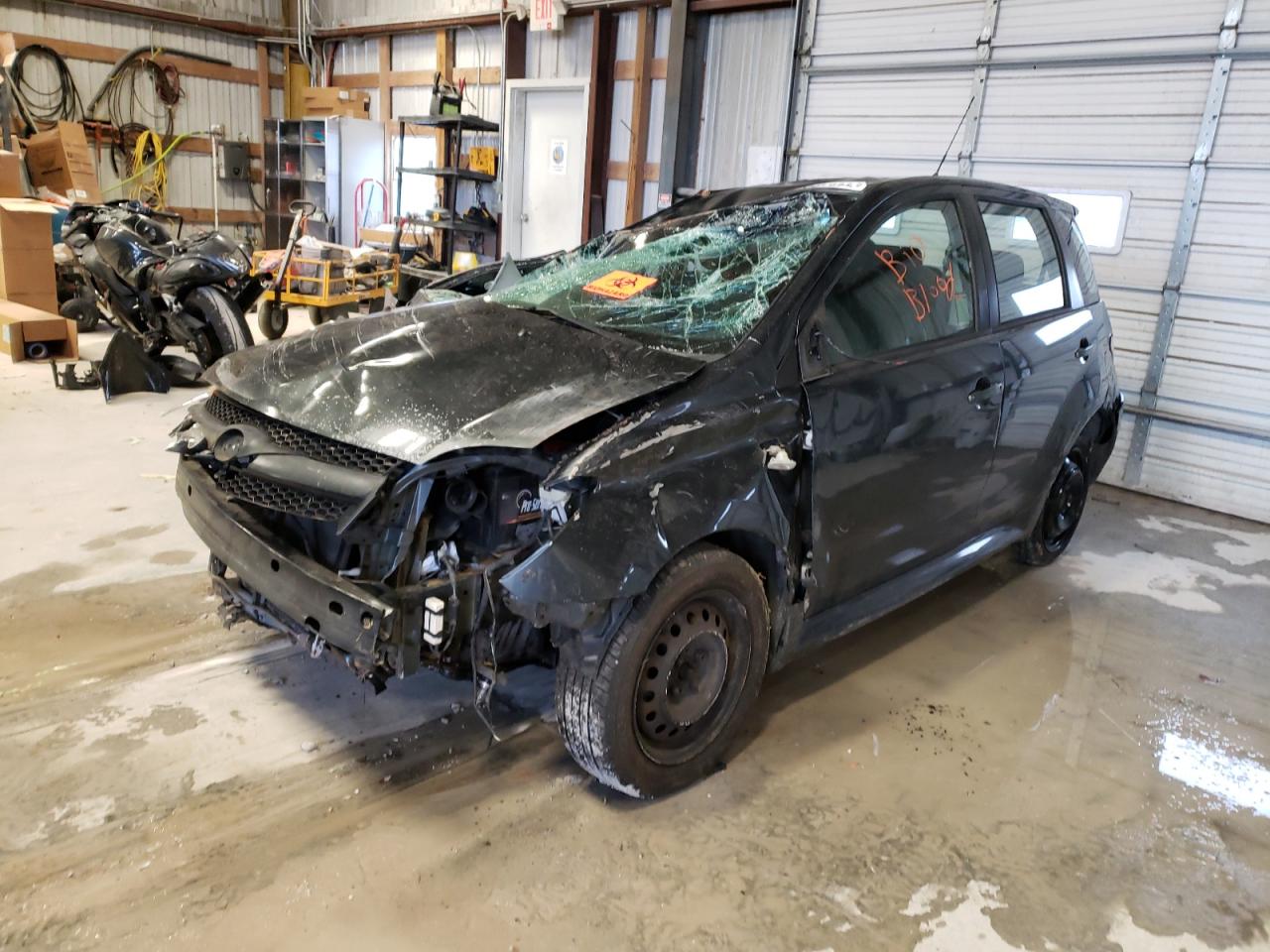 Photo 2 from auction – 2006 TOYOTA SCION XA with VIN JTKKT624160145858