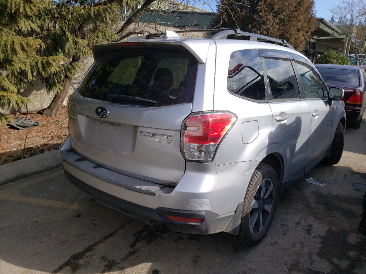 Фото 4 с аукциона – 2017 SUBARU FORESTER 2 с VIN JF2SJAGCXHH803893