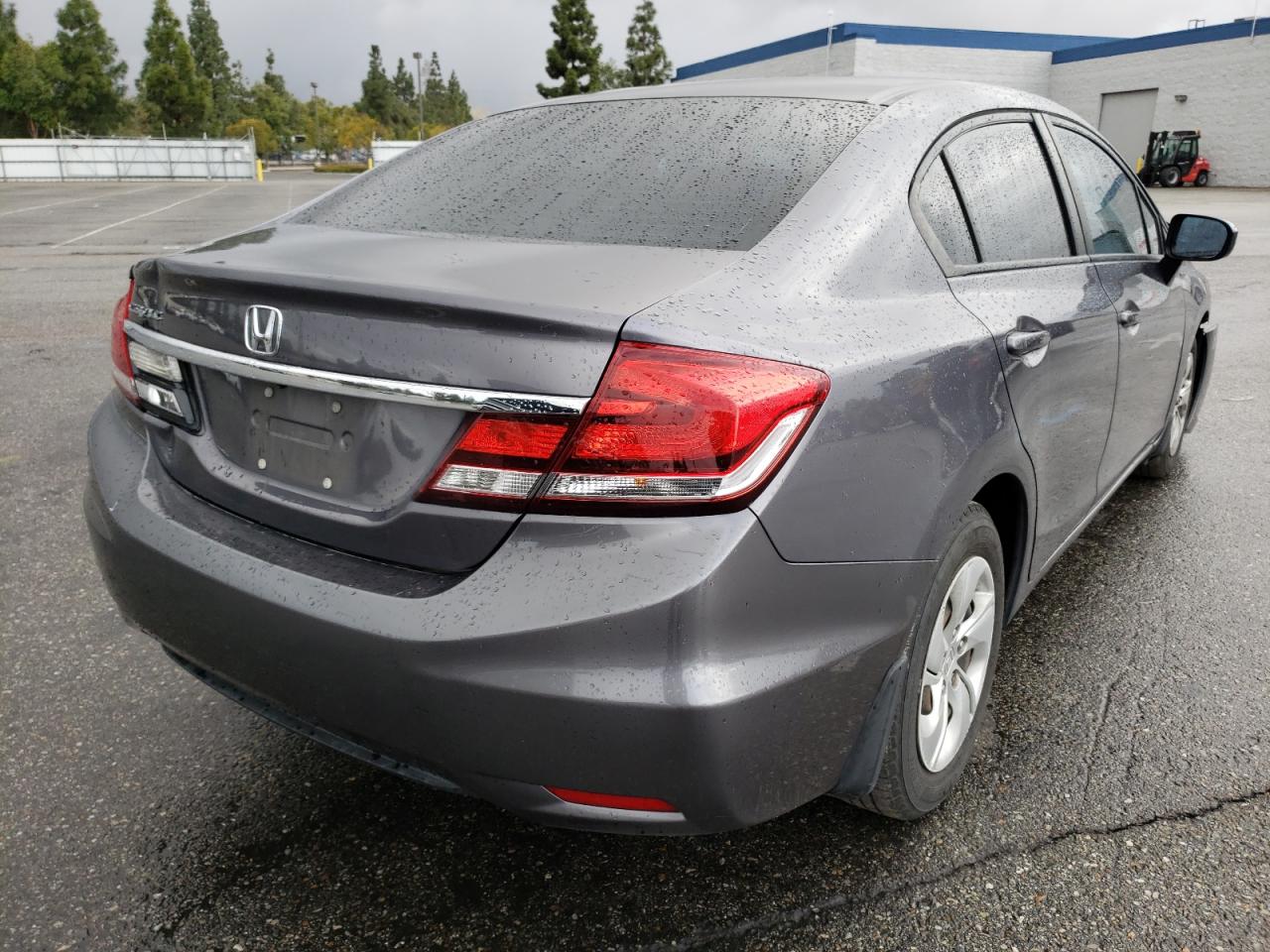 Photo 4 from auction – 2014 HONDA CIVIC LX with VIN 19XFB2F58EE207351