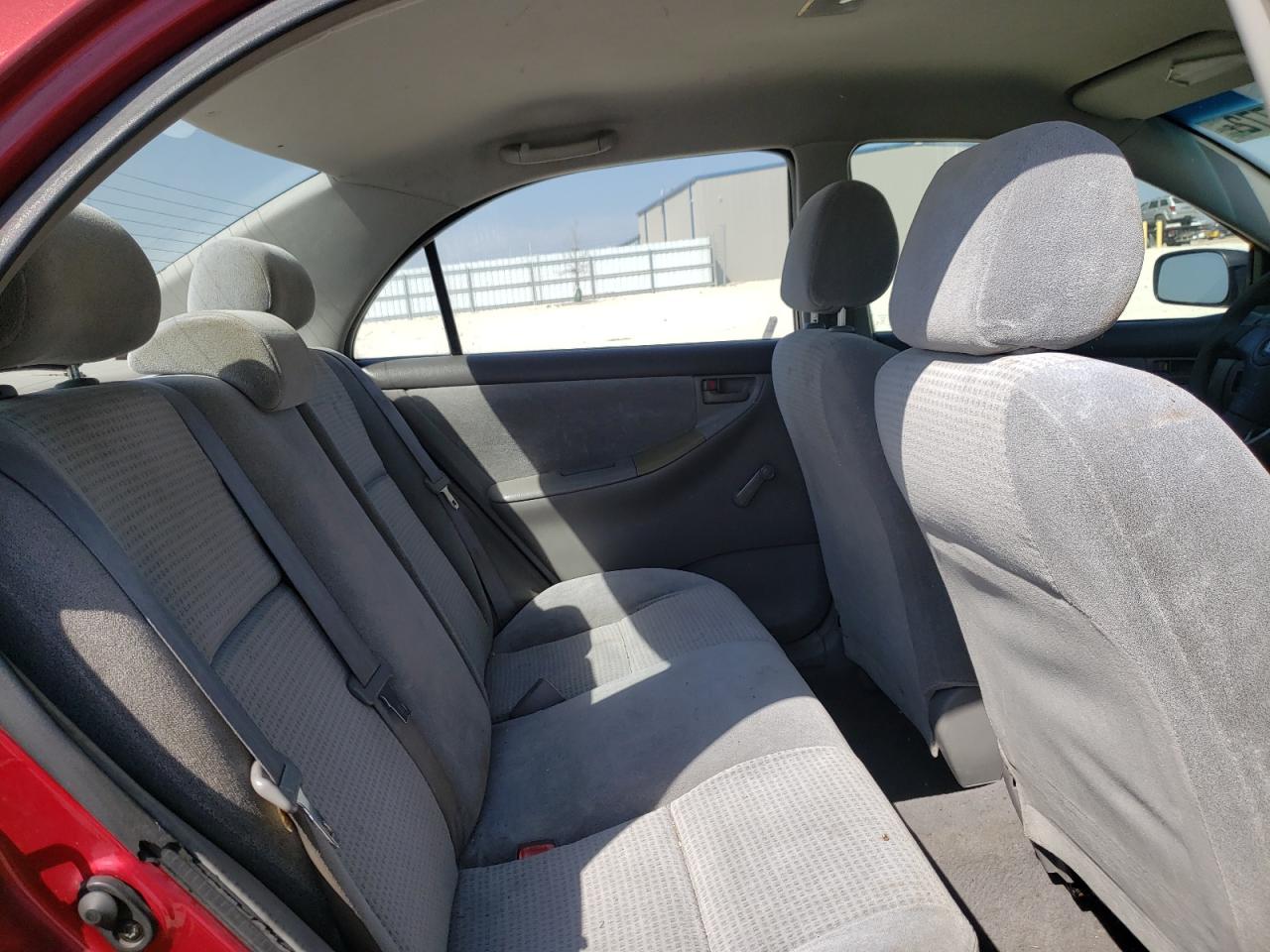 Photo 6 from auction – 2005 TOYOTA COROLLA CE with VIN 1NXBR32EX5Z545367