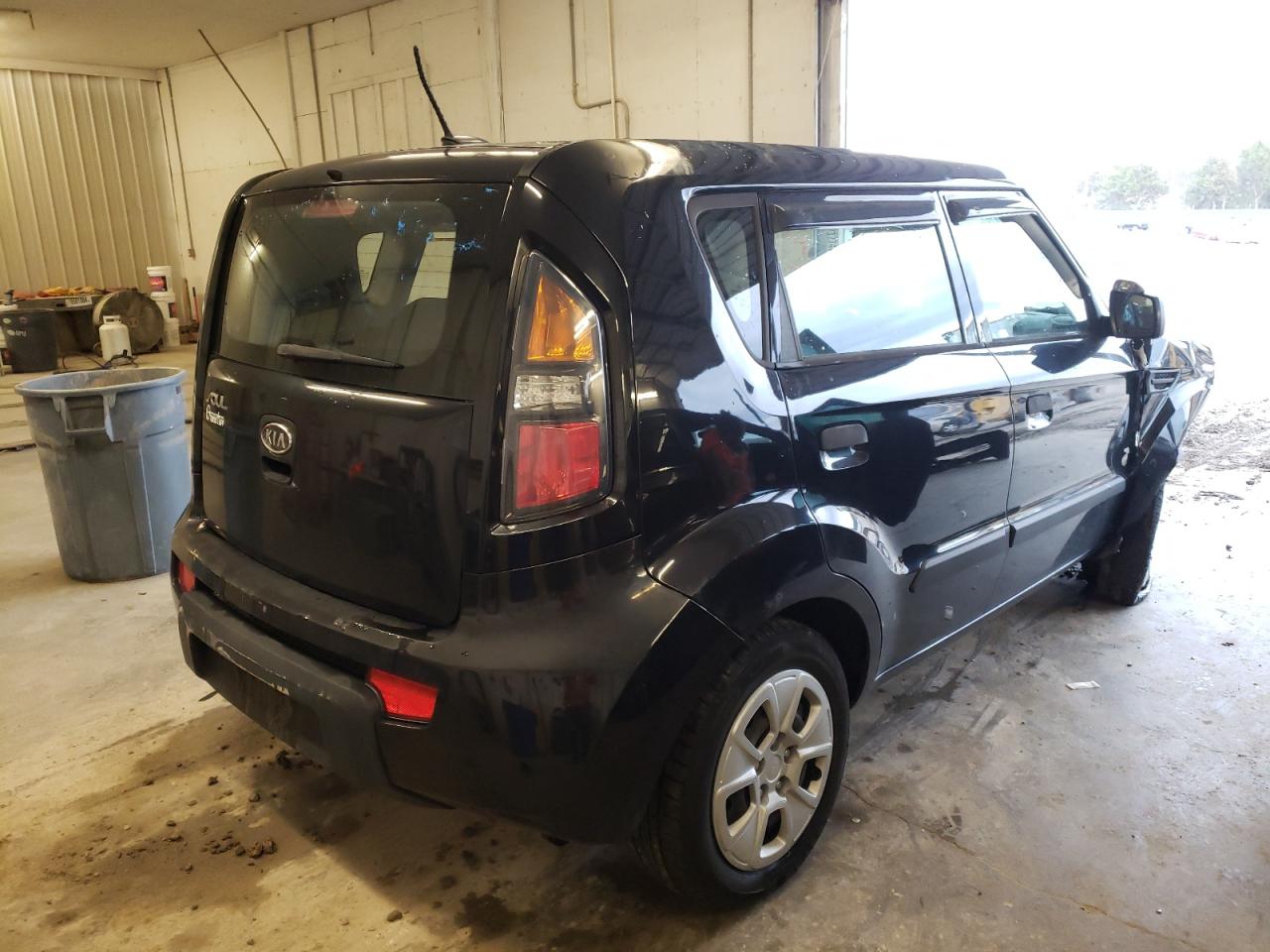 Photo 4 from auction – 2010 KIA SOUL with VIN KNDJT2A12A7034111